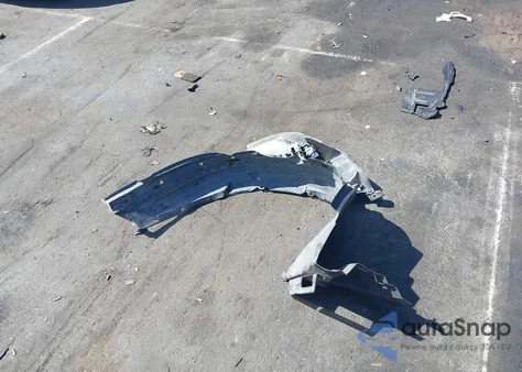 2014 Toyota Corolla S Plus z USA, uszkodzony, nr VIN 5YFBURHE4EP079235